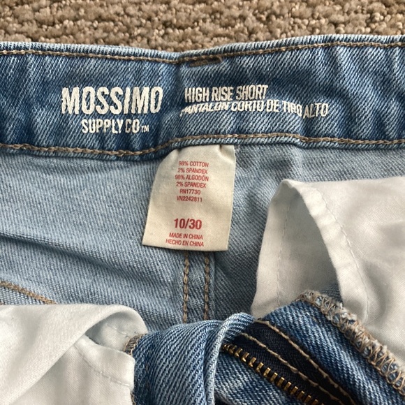 Mossimo Womens jeans shorts size 10 - Picture 3 of 3